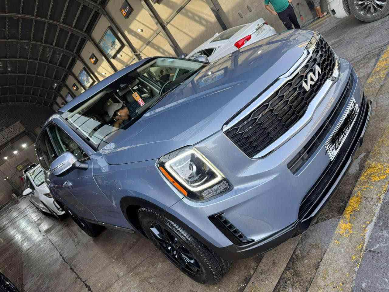 *للبيع سيارة كيا تيلورايد 2022 وارد أمريكي*
عنوان الفخامة وفخر الصناعة الكورية
محرك 3800 gdi 
6 سلندر / 7 راكب 
كشنات جلد اسود - تحكم ستيرن - شاشة لمس - گير أوتوماتيك وعادي 
(3) قطع مبدل وكالة ومصبوغ
مواصفات رهيبة بدون بانوراما 
السعر (228) ورقة
22,800 $ وبيهه مجال بسيط

للجادين فقط التواصل على الواتساب لمعرفة السعر النهائي والحادث بعد المعاينة
ابو إبراهيم / *********** البصرة, العراق
