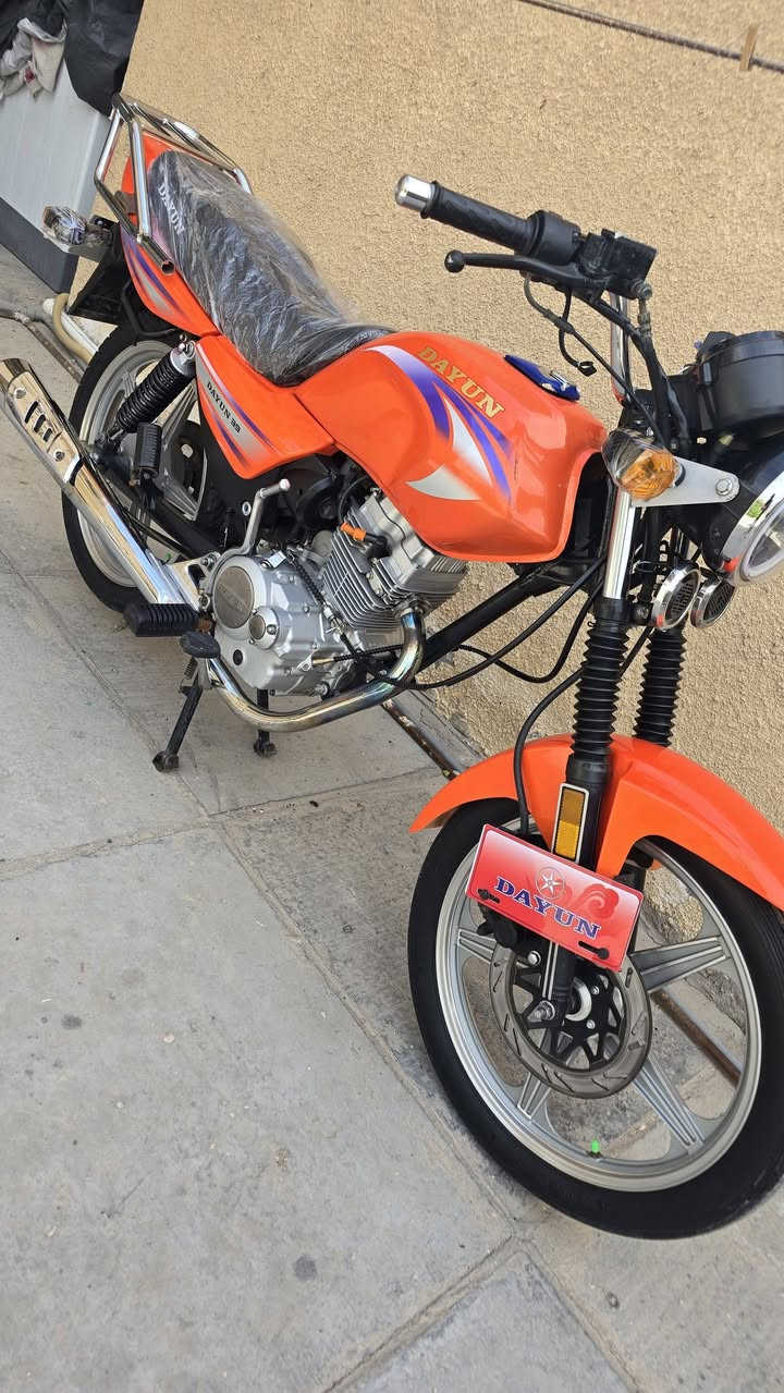 دايوان عضم موديل 2023 طالعه بل2024 وكيل ثامر خلخال الجوهره وصل معرض ثامر خلخال موجود اوراق اصليه وكامله وبسمي شرط الترقيم مكينه مامفتوحه ناعمه شلعه وتراي ونعومه خير من الله كهربائيات كلها شغاله سلف هندر دبل اشاره بلادي لايت جمجمه صالنصه ستيل كلها كامله الدراجه نضيفه ونضافته كدامكم بلصور رايدها 1350 وبيها مجال بسيط للشراي مكاني كربلاء اليريده يتصل ويدلل 
***********
