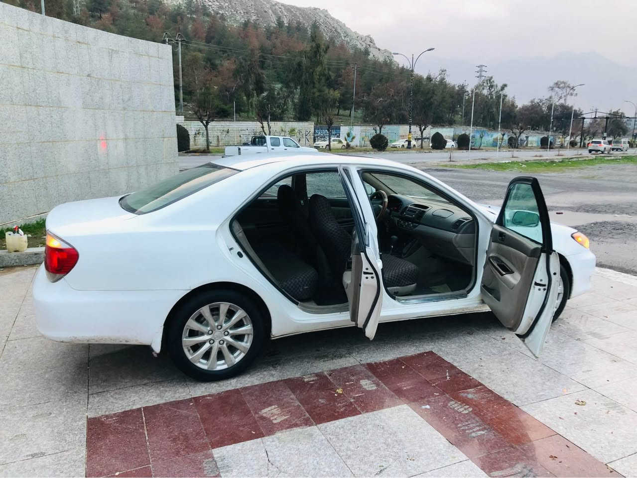 هەرزانترین نرخ 
$32 کۆتایی      رانیە         *********** ڤایبەر و واتس ئاپی لەسەرە 
تۆیۆتا کامری مۆدێل 2006 سەغ نەموس نە بڕاوە گێر تۆماتیک تەبرید سارد و گەرم 
سەیارەکە علوجە واتا هیچی نیە مەدەنی بەشەرتی سەد ساڵ
سەیارەکە فول فول ماسەفاتە سڵایتە کوشن جڵدە و کوشن کارەبنیە چوار جام کارەبا جام ئۆتو 
سەیارەکە کامل پەمپ کراوە لەسەر ساغی پێشو پشتی کەپسە سەقفو شان چەکوشی پێوە نیە بێ لێدراوە
گێر مەکینە کامل تندو تۆڵی بەشەرت
کامل کارەبای و ناو گێچ بەشەرت رانية, السليمانية
