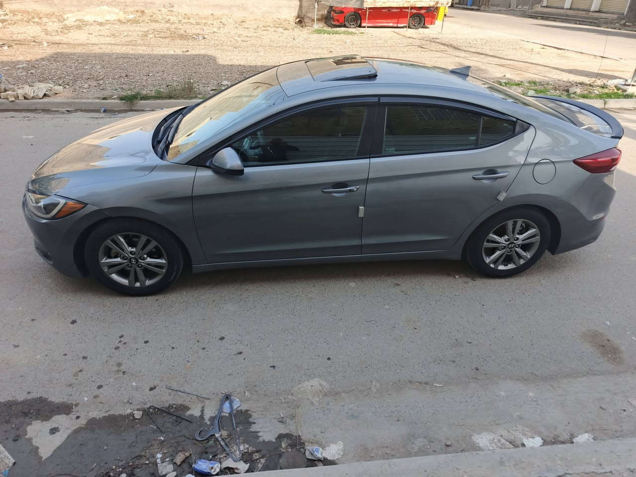 السلام عليكم للبيع النترا 2018 امريكي فول موصفات 1/1
مكينة 2000 دوش وضع شركة ماممدود عليها صبانة
كير مكفول وضع شركة ماممدود علية صبانة
ماشية 66 mi حقيقي شرط
تبريد ثلج ❄🧊+ تدفئة 🔥
موصفات السيارة

1 بصمة تشغيل + بصمة ابواب + بصمة جنطة
2 فتحة 
3 نظام ترحيب عند الاقتراب من السيارة وفتح الجنطة
4 تبريد منفصل مناخين + تبريد ابيانو
5 فول تحكمات استيرن + نظام قفل السرعة + حاكية 
6 شاشة اعطال
7 شاشة مسجل + كامرة 360 درجة دوارة
8 تدفئة بل كشنات
9 نظام ايكو ECO اقتصادي + نظام sport رياضي
10 رادار بل مرئي الجانبية + رادار خلفي
11 نظام ABC + نظام مانع انزلاق 
12 لد امامي نهارئي + ليلي بل دعامية + منظومة LED
13 4 نظام دسك امامي + خلفي
وضع شركة السيارة كتلوكات + بصمة + الاسبير مانزل 
(ليبل واحد ماعدة البنيد وصور الحادث بل منشور صبغ باب خلفي كد شبر + بيها ربع الجاملغ صبغ الامامي ) 
بسمي سنوية + رقم + هزة جديدة
مكاني بغداد حي جهاد
السعر 118 وبيها مجال للطيبين واني اسف على الاطالة
***********
