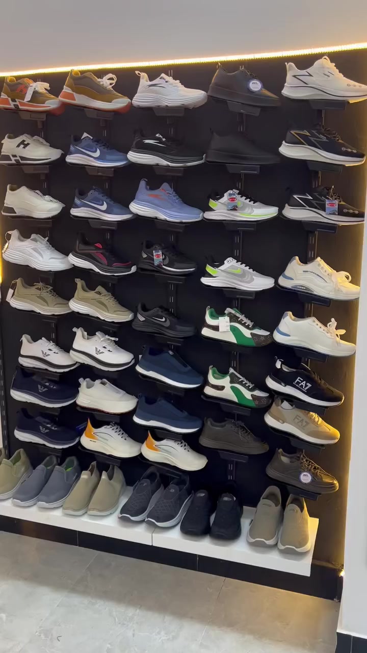 شلعة أحذية بي تركي وبي صيني وبي فيتنامي السعر كلش مناسب العداد 85قطعة
الاستفسار الاتصال ***********
