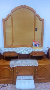 غرفه • جربايه • ميز تواليت