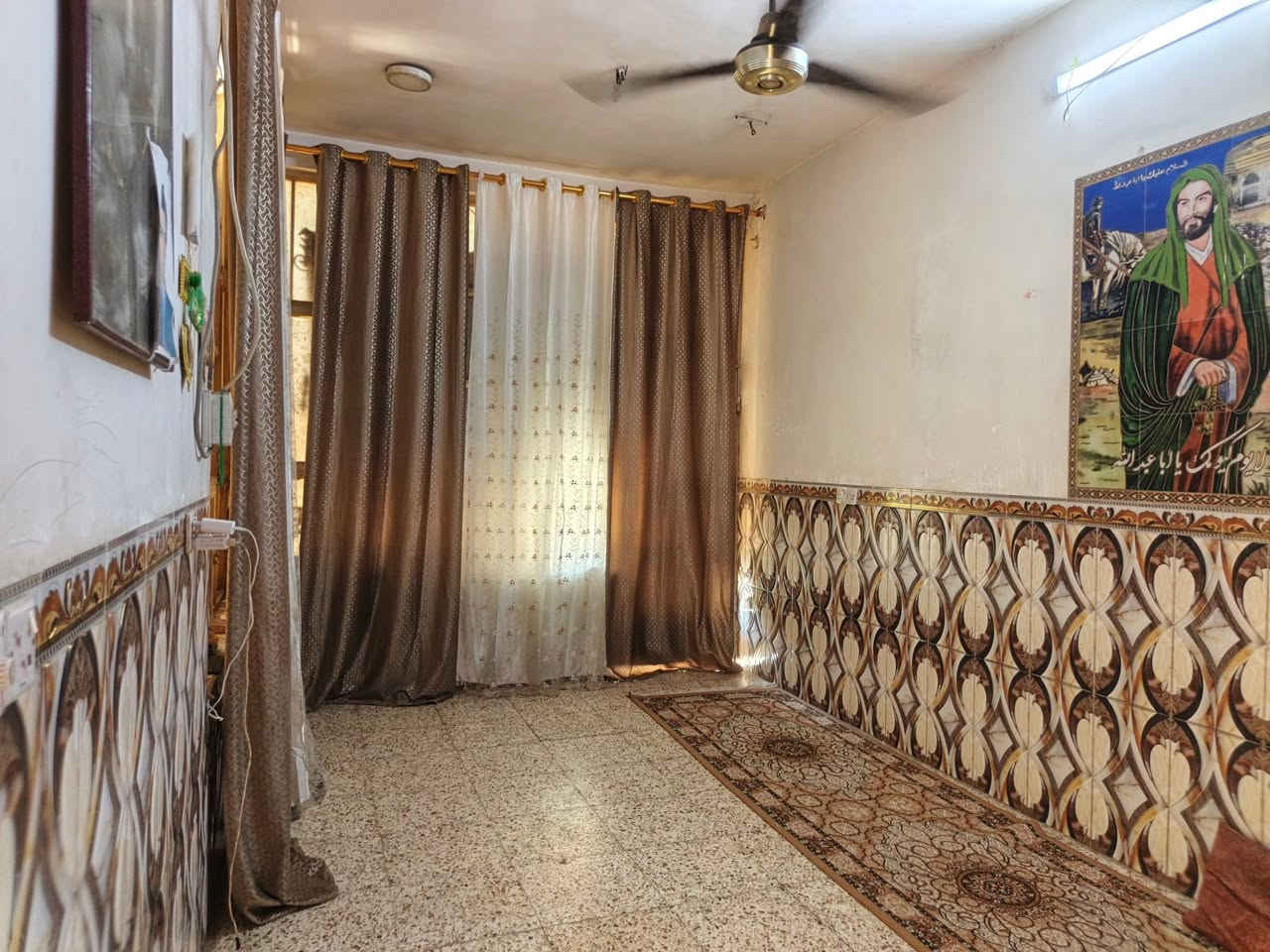 سلام عليكم بيت لبيع مساحه 150 بي غرفه وصاله ومطبخ ستقبال مكانه شارع نجار مقابيل صوره لامام علي رقم ‪‏‪***********‬
