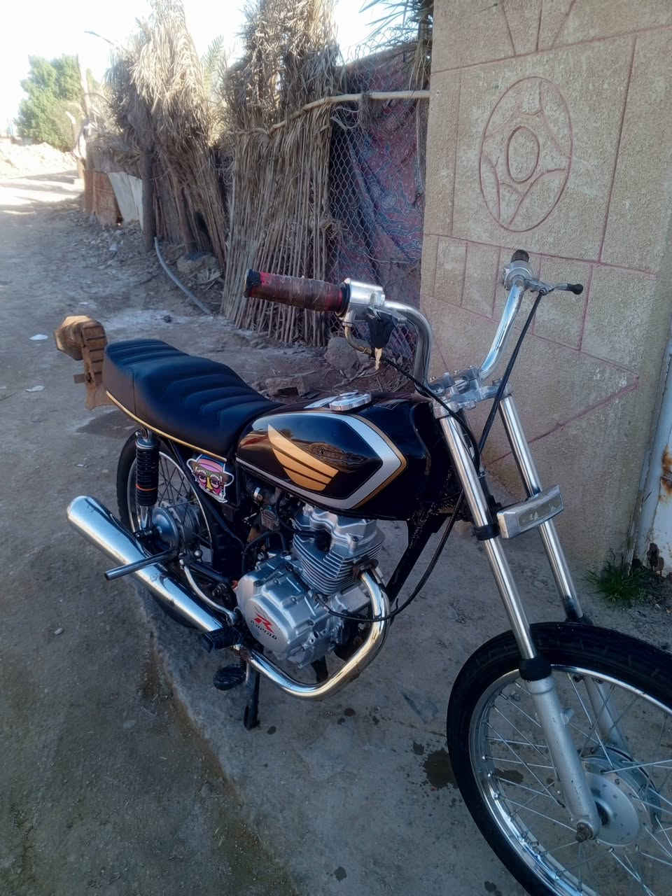 سلام عليكم شباب دراجه لبيع وراق اصولي تعمير 25ولشاصي 15لسعر خاص هاثا رقمي ***********
