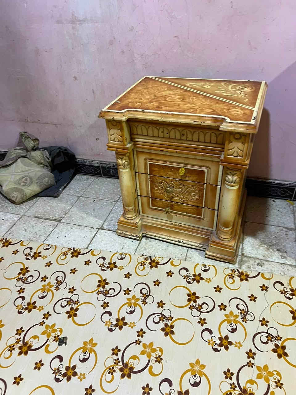 قرفه مستعمله كويتي السعر وتساب مناسب جداً  العنوان البصره رقم *********** التوصيل جميع المحافظات
