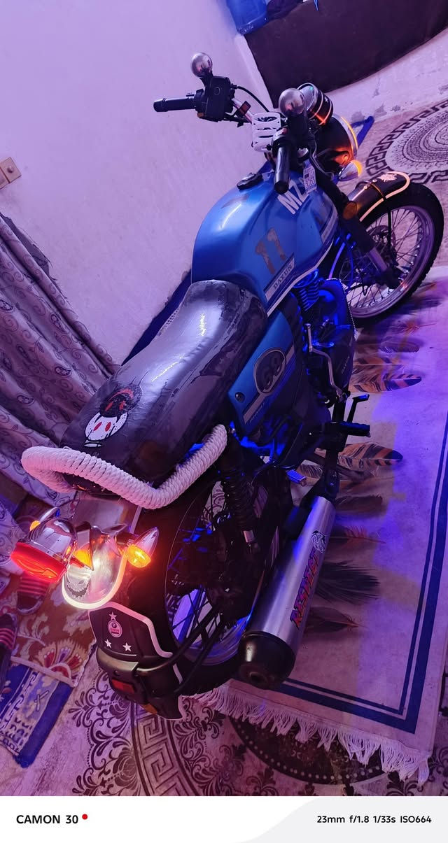 للبيع دايوان لايتي 20 اوراق اصولي وصل معرض بسمي شرط ترقيم مكينه شلعه ومعدل ونعومه كهربائيات كله شغاله نكره سلف دراجه نضيفه مال جناي مرتبه ع ايدي تواير جدد بصمه تشغيل عن بعد تاخذه تترحملي مكان كربلاء كنطرت السلام سعره 1300قفل ***********
