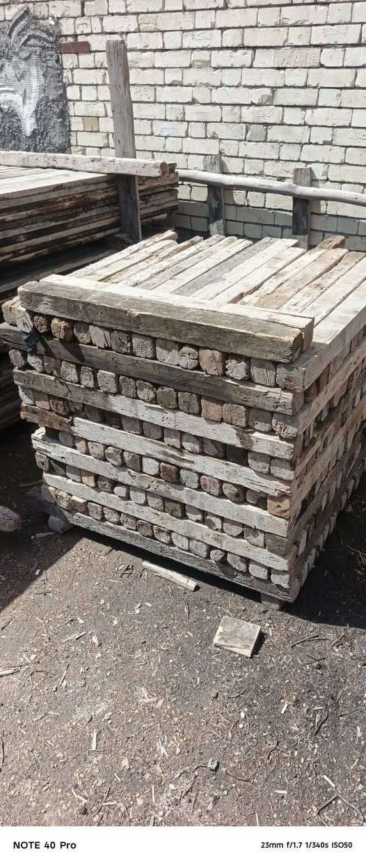 سلام عليكم سير للبيع من طول متر الحد مترين الرقم ***********
