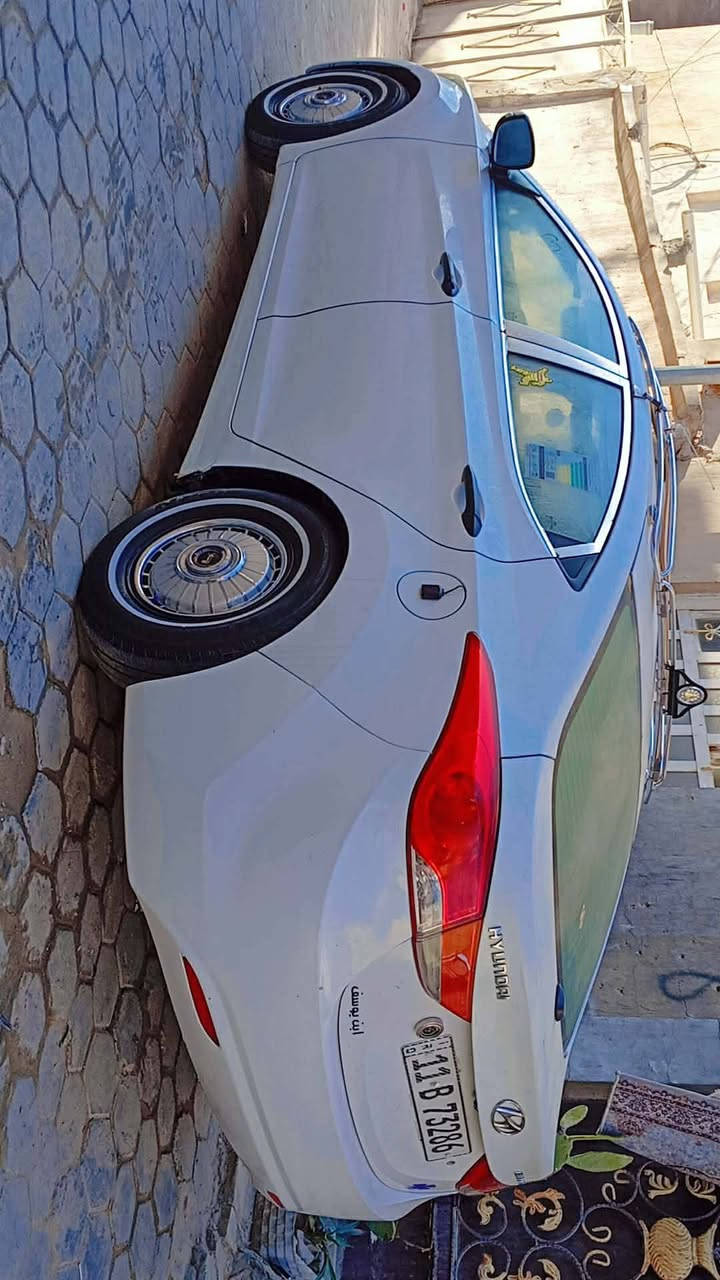 السلام عليكم النترا موديل 2012 السياره حلوة ونضيفه جاهزة السياره بيها قطعتين رش فقط رقم بغداد انكليزي  بسمي مكاني نجف  السعر 115 وبيها مجال 

للاستفسار الرقم ***********
