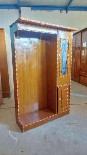 السلام عليكم غرفه كاملح حطاطه نضافه فول كل ضرر مابي صاج السعر 450وبيه مجال الستفسار انتصل *********** ابيع +اشتري +مراوس هبهب الأن
