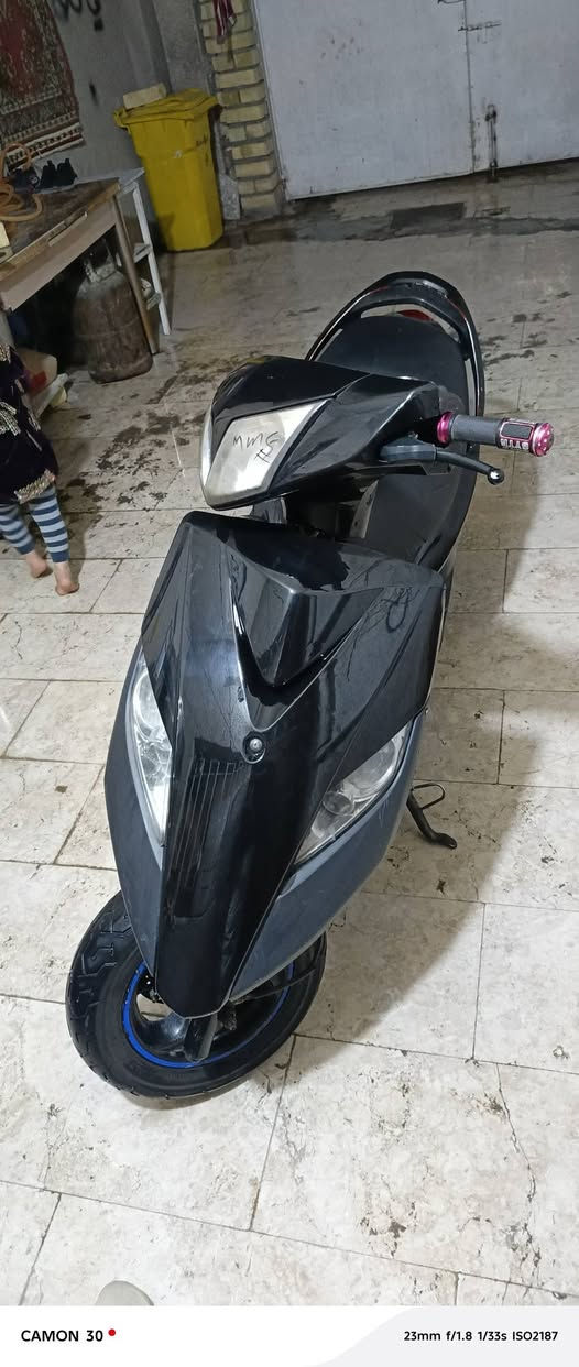 سلام عليكم ثعلب للبيع فقط كفر تجاري  دراجه  جديده تخبل سعر ٥٠٠ وبيه مجال ***********
