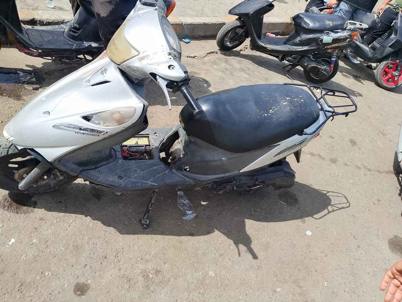 ادرس نوزل شغاله للبيع سعره 175 وبيه مجال بسيط للشراي مكاني شارع حيفا ***********

