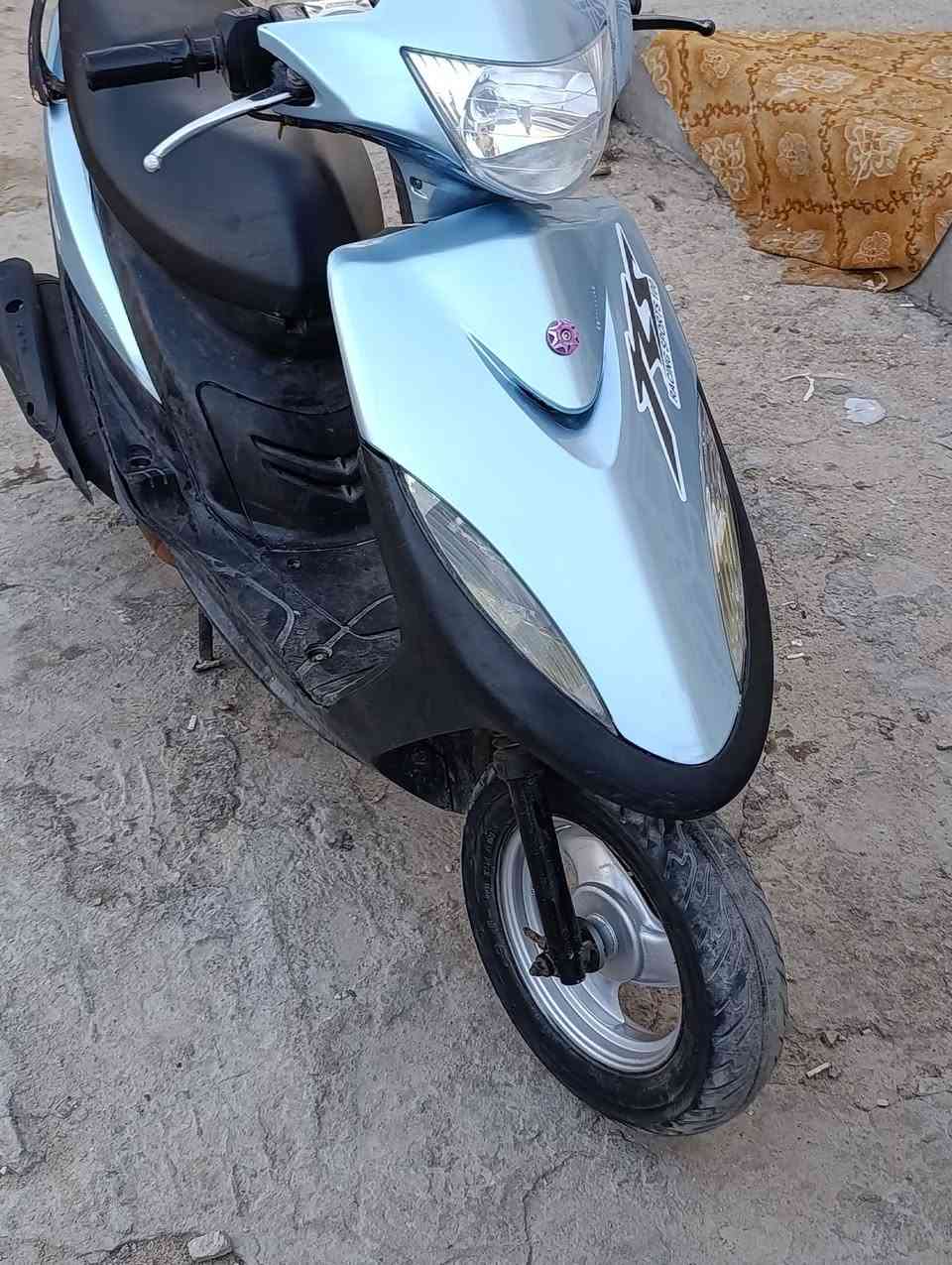 سلام عليكم ماكس للبيع 900 الف الاتصال ***********
