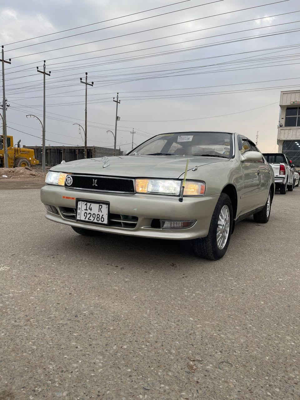 كرسته نفخ الون ذهبي مديل ٩٣ مكفوله من كصه ونقل جثه ضربه و تبديل مكينه واكير ونجي حداديه تخم تاير تبريد ثلج سنتر لوك مرايات شفط توه مسوي حدايه امامي وخلفي كله جديد رقم البصره جديد توه صاعده هزه سياره سنويه مجداده ٢٠٠٣٠ دولي تحويل ثاني يوم سعر ٦٨  مكان سياره بصره الاتصال على هذا الرقم
***********
