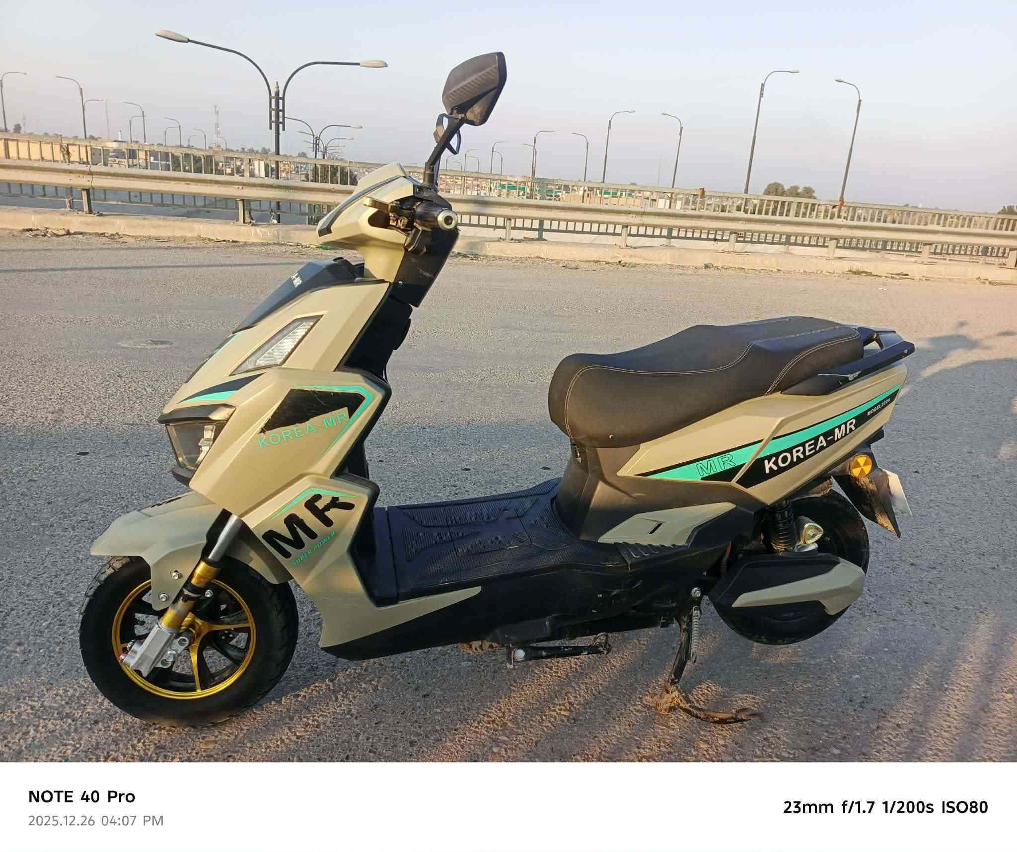 سلام عليكم دراجه للبيع خير من الله نضيفه بطاريات نضيفات كلش سرعه 99 بك وره بيه سعره ٥٥٠ وبيه مجال رقمي ***********
