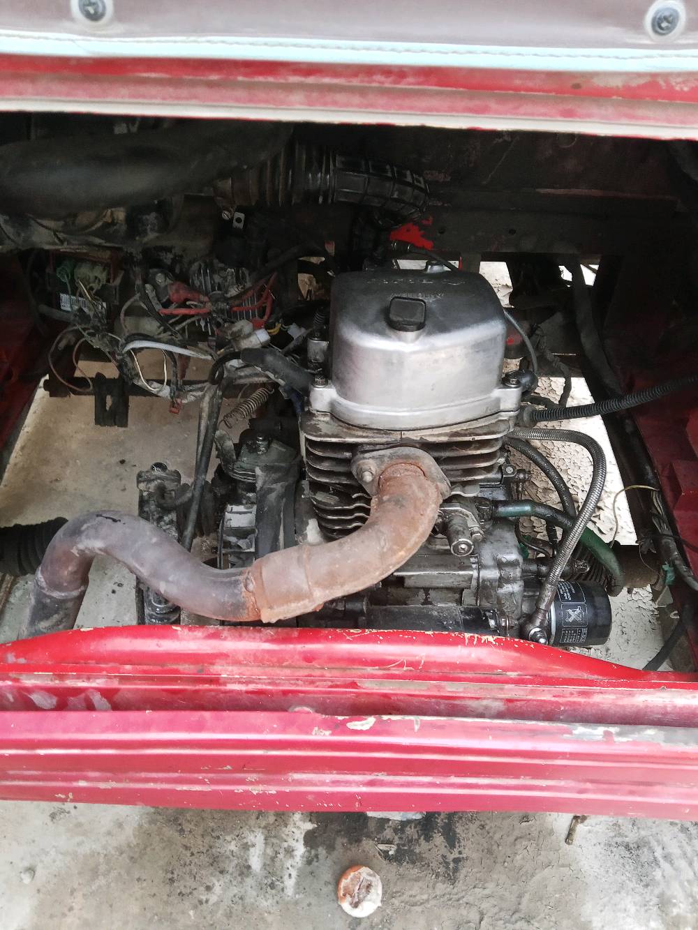 تكتك زيل موديل2018 بيها مكينة باجاج نظيفة موديل2020 رايدها مليون 750 وبيها مجال العنوان بغداد الخطيب الزراعي 