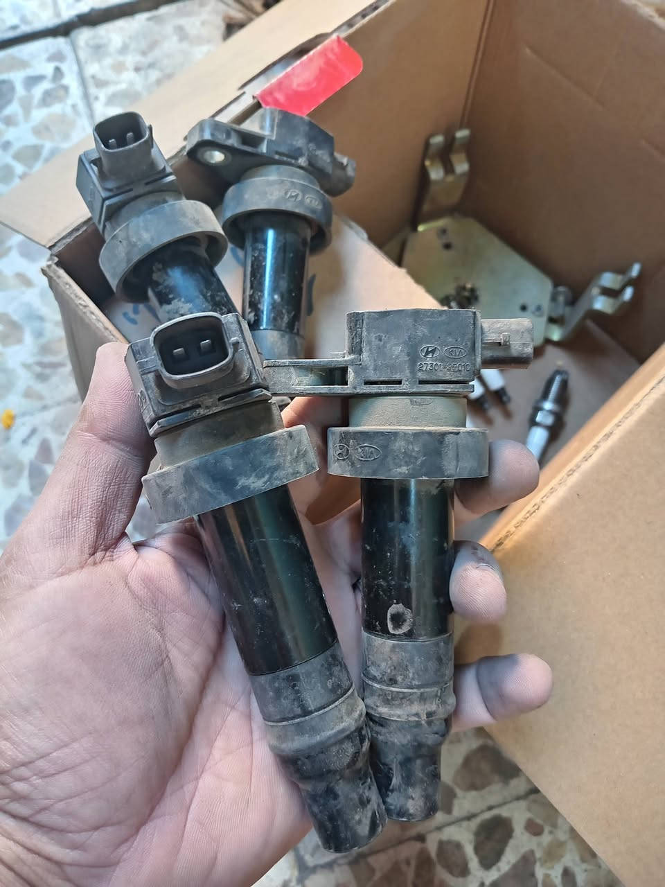 كمبريسر سيراتو موديل ٢٠١٥ بي ضعف واحتمال ينرادله بس اصبع ويرجع بلاد ب٥٠ الف
تخم مجاول بلادي سيراتو ٢٠١٢ ب٢٥ الف

إطار مسجل سيراتو ٢٠١٢ بيانو ب١٥ الف

قاعده فيوزات شخاطه سيراتو ٢٠١٢ بلادي ب٢٠ الف

المكان بغداد منطقه الطوبجي
***********
