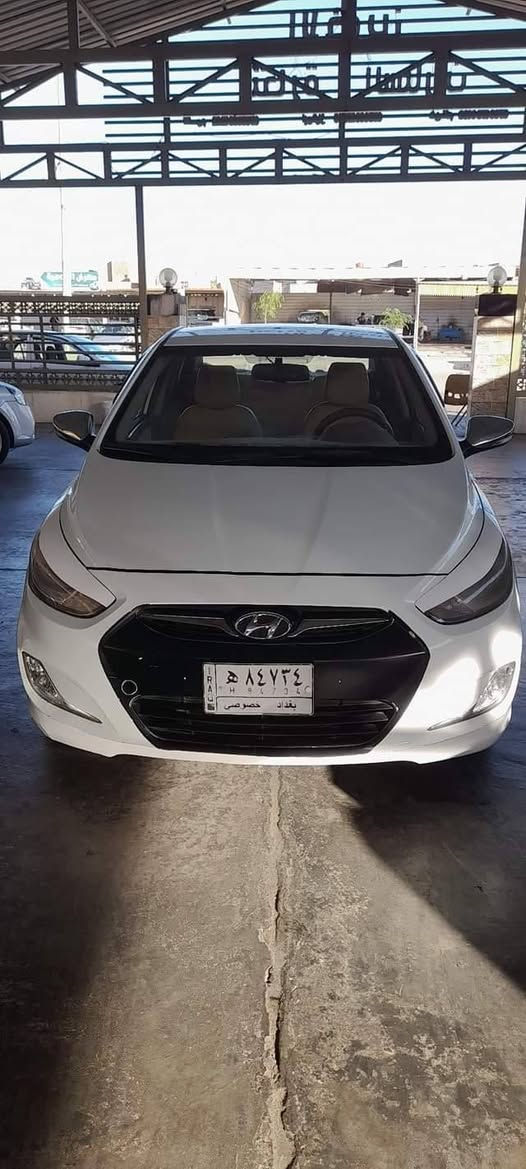 📌 للبيع
هوندا أكسنت 2013
المحرك : 4 سلندر ( 1.6L )
كير : أوتوماتيك
اقتصادية جداً باستهلاك البنزين
التجهيزات والمواصفات الداخلية والخارجية :
تحكم طارة (دكسون) / أزرار تحكم بالمقود
نوافذ كهربائية (أمامية وخلفية)
مرايا جانبية كهربائية (مع إشارات منعطفات)
قفل مركزي (سنترلوك) مع ريموت كنترول
كشافات ضباب أمامية
وسائد هوائية (أيرباج) لنظام الأمان
المكينة وكير بشرط الفحص / بحالة ممتازة
مكفولة من الحوادث / يوجد صبغ في أماكن معينة
السيارة ماشيه 14 الف
السعر على الخاص
مكان السيارة هيت
رقم تواصل / ***********
