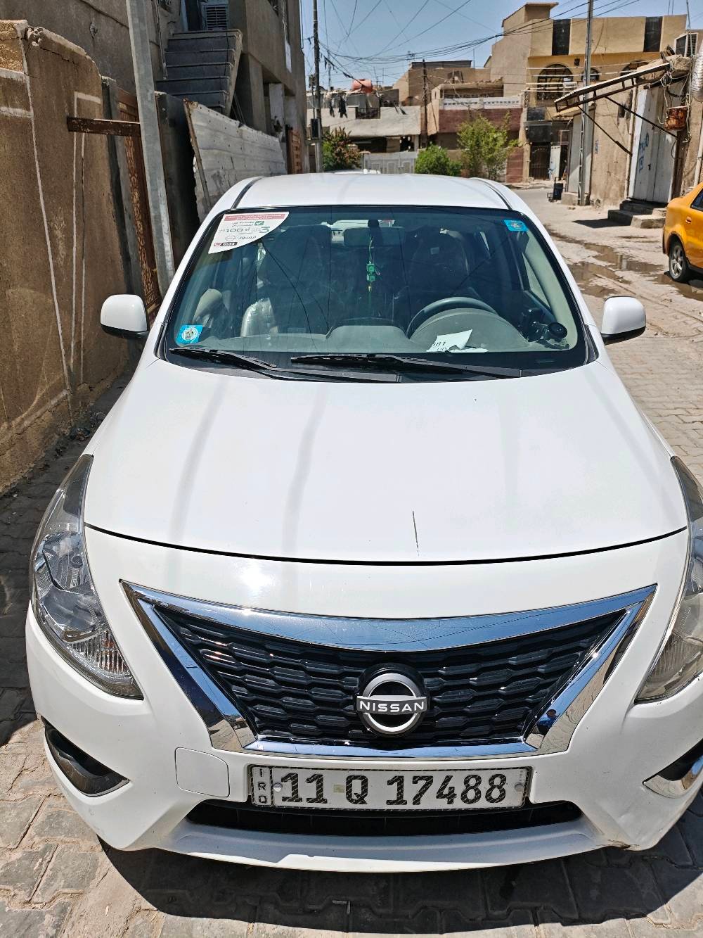​🚗 للبيع: نيسان صني 2024 (وارد هندي) 🚗
​✨ سيارة بيت نظيفة جداً وجاهزة للاستخدام ✨
​📍 المواصفات الأساسية:
​📅 الموديل: 2024 (الشكل الجديد)
​⚪ اللون: أبيض ملكي
​🛣️ الماشية: 65 ألف كم (حسب قراءة العداد الحالية ⏱️)
​⚙️ المحرك: 1500 سي سي (اقتصادية جداً بالوقود ⛽)
​❄️ التبريد: تبريد ثلج ما شاء الله ❄️
​🕹️ المميزات: تحكم ستيرن كامل
​🔍 تقرير الحالة والأمانة (حتى تجي وتفحص على بينة):
​🛠️ الگير والمحرك والصدر بحالة ممتازة وبشرط الفحص، والسيارة جاهزة تماماً (شغل واطلع).
​📝 السنوية والهزة: جديدة وقفل والتحويل فوري.
​⚠️ ملاحظات البودي الخارجية (موضحة بالصور):
​ضربتين واضحة بالباب خلف السايق ( خفيفة).
​رصعة صغيرة يم البك لايت الخلفي.
​شخط بسيط بالبنيد.
​💵 السعر المطلوب: 125 ورقة  وبيه مجال بسيط
تنويه سياره مال بيت 
 للشراي الطيب 🤝
​📱 للتواصل والاستفسار (إتصال + واتساب):
👉 *********** 👈