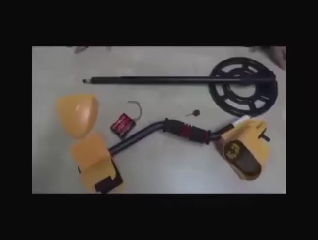 سلام عليكم جهاز كاشف الذهب للبيع جهاز نوعيه جيده بيه خاصيه عزل من شركة جارلت شراي يراسني ويتساب ***********
