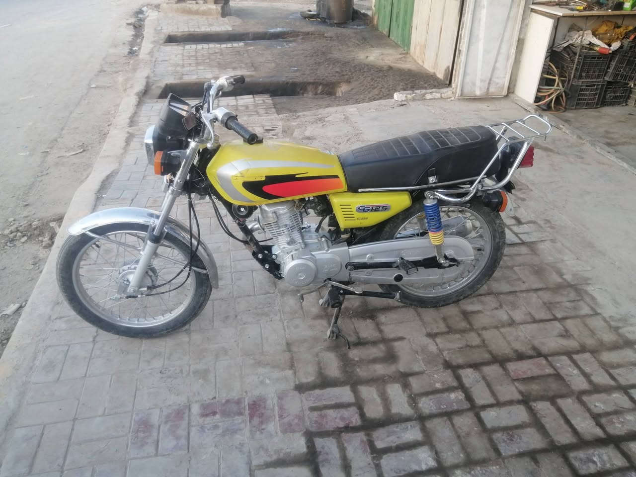 للبيع او مراوس موديل 25 كلك دراجه جديده شرط ال فحص كفاله عامه الشراي يتصل *********** مكاني كربلاء الاتصال فقط خاص ماعندي
