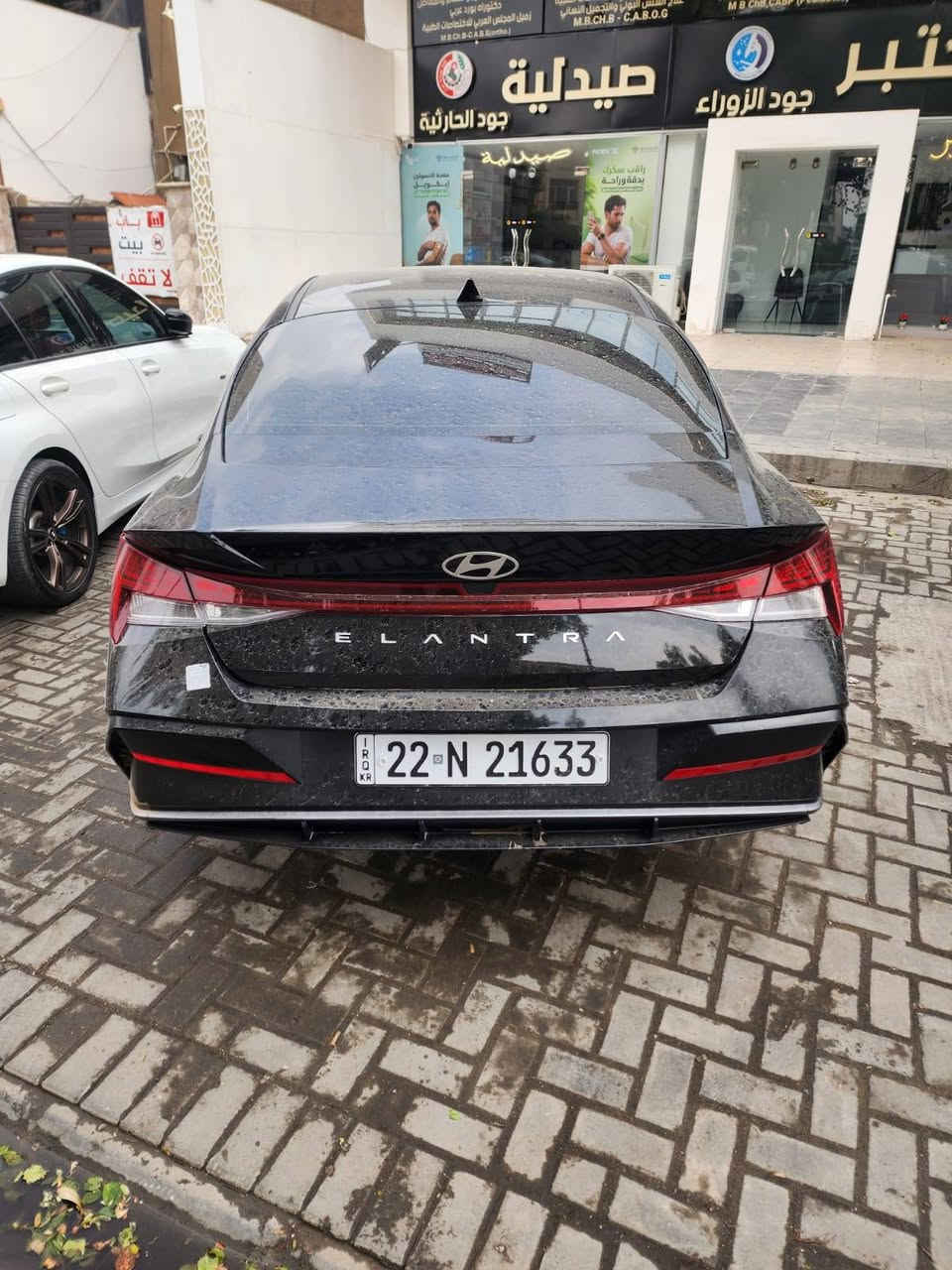 للبيع فقط 
هونداي النترا ٢٠٢٤ زيرو ماشيه 5الاف
 لون اسود فول مواصفات1/1 
 حادثه جاملغ وشويه من باب خلفي بجم كبس بدون ايرباك  بحاله الوكاله جديده وصور حادث مرفقه 
مواصفاته فول 1/1
محرك 2000 الفين دوش 
بصمه +تشغيل عن بعد وترحيب
محرك الفين دوش 
فتحه سقف سلايت 
كشنات جلد +تدفئه بلكشن 
شاحن وايرلس 
اشاير بلمري 
تدفئه بلستيرن 
شاشه متصله كبيره عدادات الكتروني
لايت عدسات +لد نهاري
حساسات اماميه 
منافذ شحن خلفيه
كامره دواره تحكم استيرن كروز سرعه مثبت سرعه رادار امامي وجانبي توقف ذاتي تحديد مسار قياده ذاتيه نظام وظعيات قياده وباقي مواصفات معروفه 
رقم اربيل ترقيم جديد تحويل مباشر
السعر ١٦٩ ورقه وبيه مجال بسيط 
مكاني بغداد السيديه 
اي استفسار/ ***********
                 /***********
