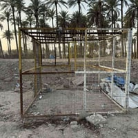 متاح قفص حديد مثل ماواضح بالصور شغل درجة اوله جديد ونضيف رتفاع مترين و...