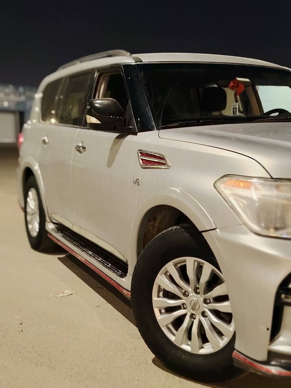 نیسان باترول ارماده مودیل 2017 كلين مکفوله بالکامل دعامیات محدثه نیسمو السياره جدیده كفاله عامه بدون صبغ عده بارد بالجاملغ الخلفي 4 أصابع محرك5600 صدر حداديه كله جاهز رقم أربيل دولي بشرط تحويل نفس اليوم السیاره کشنات کھرباء صندوق شفت کهربائي فول بس بدون فتحه السعر 228 ورقه و بیه مجال
 عنوان السياره البصره 
***********
