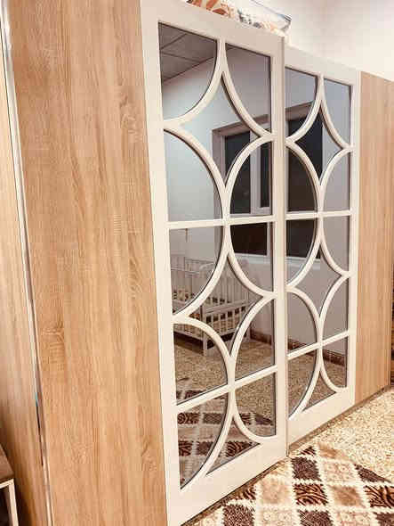 غرفة تركي نظيفة كلش 
نظام سلايت 6 قطع 
السعر 600 ابيعها قسط ونقد
***********
***********
