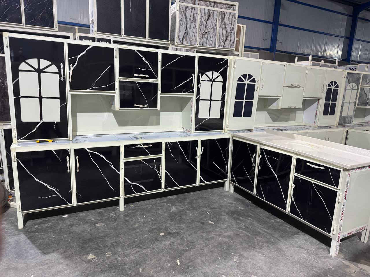 كاونتر مترين ونص ارضي وملحق دنكه مع سنك (متر ونص)مرمر المنيوم صيني.
#السعر. 350 الف   🌸 متوفر توصيل 
الحجز مراسلة الخاص ◽


**إذا كنت صاحب هذا الإعلان وتريد حذفه لأي سبب، رجاءا أرسل رسالة إلى الدعم الفني**