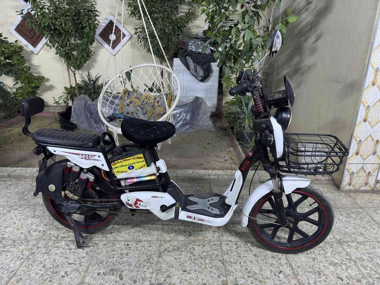 السلام عليكم
للبيع دراجة شحن 
 حجم 20 شركة HIS 
4 كير سرعه 100 
بلوتوث  5 بطاريات 2 بصمه 2 كارت 2 سويج دراجة جديدة بمعنى الكلمه تجي تفحصه وتشوفه بعينك
السعر 450 وبيها مجال
مكاني بغداد الدوره 
***********
