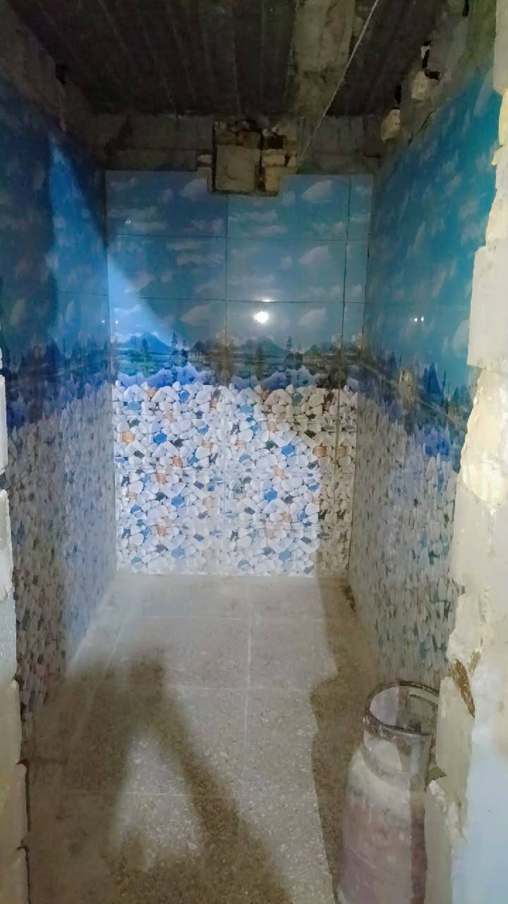 السلام عليكم
بيت زراعي للبيع 
مساحه 200م 
طريق سوك عكيكه بستان ال طعيمه قرب للشارع لعام محتوياته غرفتين وصاله واستقبال وديوانيه ومطبخ وصحيات وترك ومنور بناء جديد بلوك كهربائي رباطات عوزه بس بورك  بيتونه وارضيه ديوانيه هاذا رقمي *********** السعر 44 وبي مجال للشراي
