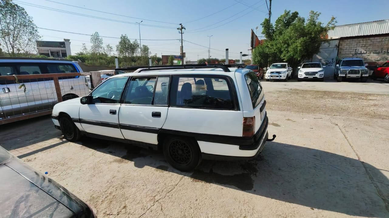 اوبل اوميكا استيشن93 
🛑مكينه 2000  مكفوله
🛑گير  مكفول 
🛑تخم تاير جديد
🛑كهربائيات شغاله 
🛑تحويل مباشر 
🛑رقم ديالى مشروع وطني 
🛑. العنوان بابل 
للاستفسار ***********
