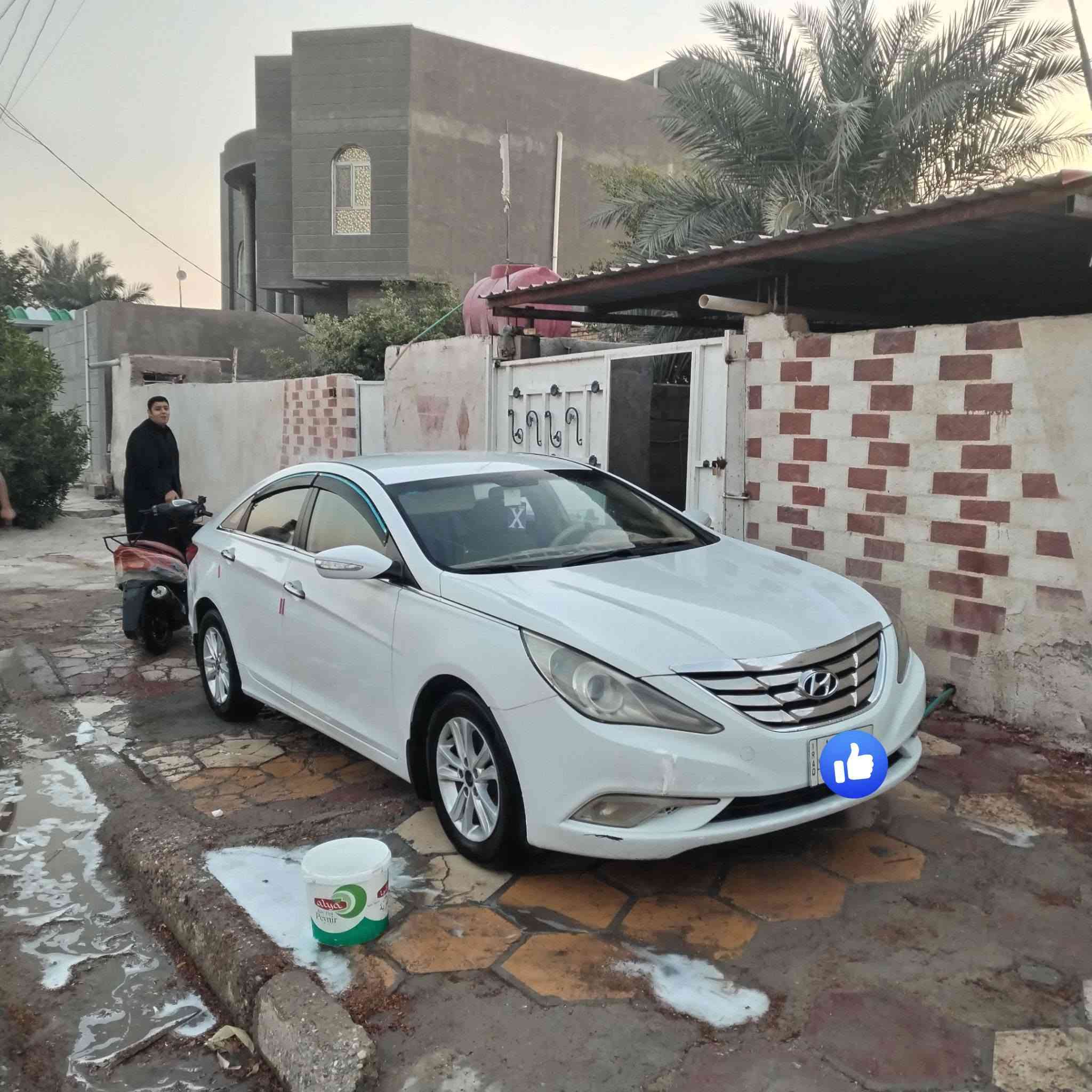 خوان سوناته خليجي موديل 13 محرك دوش 2400 لايبخر ولا ينقص شرط سياره عليه ادامه منضومه تريد حداديه بل كارتون جاهزه تخم تاير نوزلات بلكات جدد سياره ماناقصه شي بيه بابا وجاملغ سونار موجود وبيه بارد شويه راعيه يريد تحويل جيرانه سياره جاهزه 
العنوان/ البصره قضاء الصادق 
رقم الهاتف/***********
السعر/110 وبيه مجال بسيط
