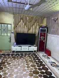 نصف قطعة للبيع خلفية ( 72م) في قطاع 74 طابقين عكادة نضيفة جدآ يحتوي عل...