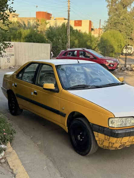 بيجو 405 موديل13
مكفوله من ضربه وصبغ 
كير ومكينه مكفولات 
حداديه اماميه جديده 
مصفره هيئا وغرامات
بيها فقط جراد ب بندي ولقماره ولجنطه
مكان السياره بغداد مجاور العاب السيديه 
السعر 35$وبيها محال 
للستفسار اتصل
***********
