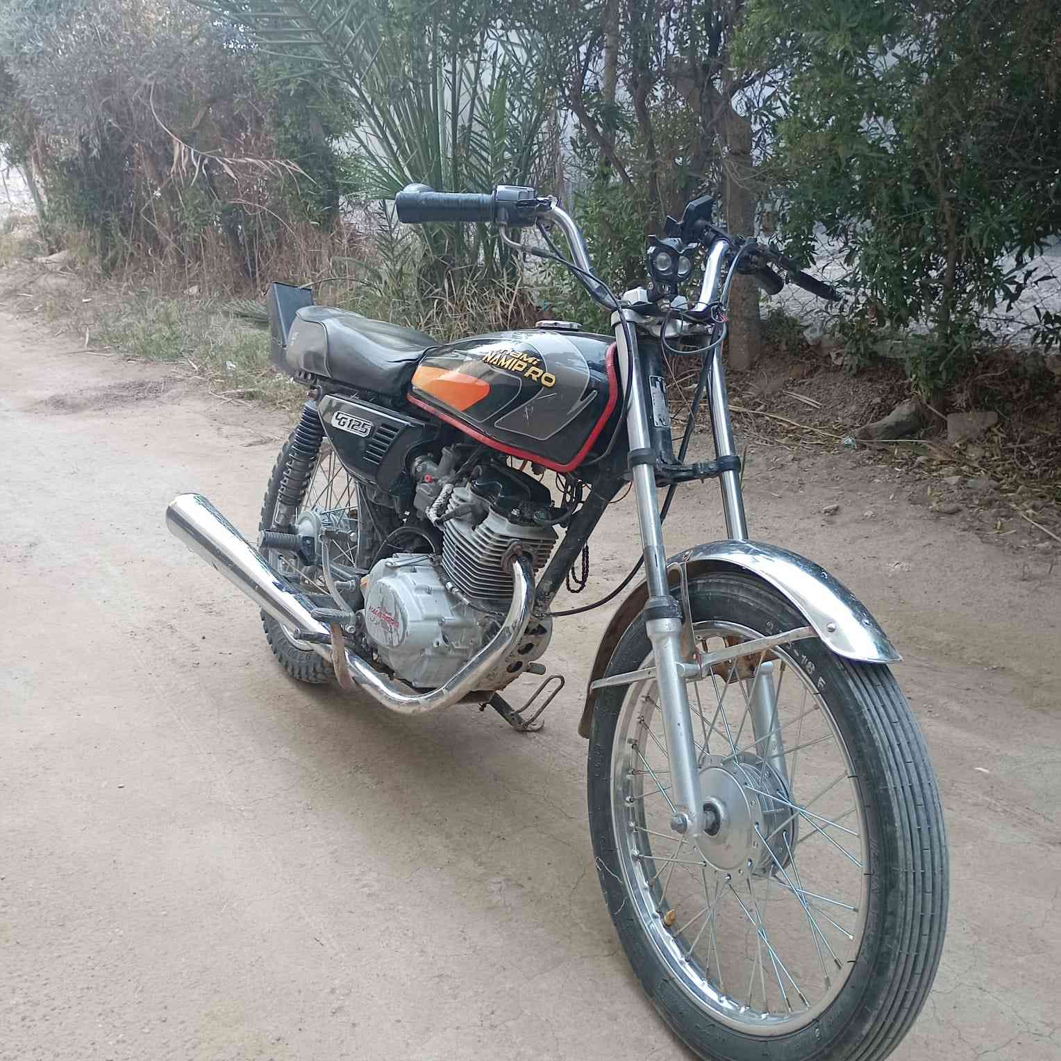 دراجة نامة برو موديل 2021 كلها 2021 الدراجة مفتوحة بس كلشي بيها جديد كلشي مكينة ناعمة تخبل شلعة معدل كلش قوية الدراجة عليها صلنصة MKZ الأصلية الدراجة رايح بيها للشمال وراجع وهواي محافضات بعد واعندي صور الها ابد ماوكفتني. السعر من الأخير ب 450 قفللل مكاني ديالى قرب تقاطع القدس الرقم ***********
