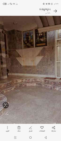 السلام عليكم بيت للبيع أو للايجار المساحة 300 متر طابو زراعي سند 25 طابقين أربعة غرف  نوم وهول وصاله ومطبخ وصحيات وطارمه العنوان شارع ستين قرب مجسر الثوره خلف حلويات ريف دمشق قريب على شارع ستين تفاصيل اكثر مكتب حكيم عبدالله للعقار والمقاولات *********** بي واتساب أو خاص موجود
