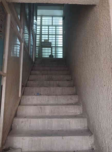 السلام عليكم بنايه للبيع
تحتوي على اربعة محلات وشقه ارضيه  وشقتين طابق اول 
وشقتين طابق ثاني نقص تشطيب 
العنوان البلديات قرب الصحفين 
شارع الكهاوي  مجاور ابو حيدر المعالج 
الشقق الثلاثه مؤجره 
والمحلات مؤجره 
للاستفسار ***********
