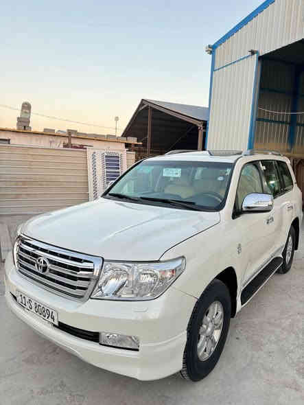 لاندكروز مديل 2011 ستنيه سياره كفاله ما عده جاملغ خلفي ربع منه مرشوش وباقي كفاله عامه سياره كله علا بلاد مكينه كير كفاله 8 استندر تخم تاير حداده جداد رقم بغداد آلجديد بسمي سياره فول موصفات كشنات جلد فتحه ثلاجه كشن كهربائي ماشيه 140 سعر288 وبيه مجال  مكان سياره البصره المدينه بيع ومراوس حسب قناعه شراي يتصل ***********
