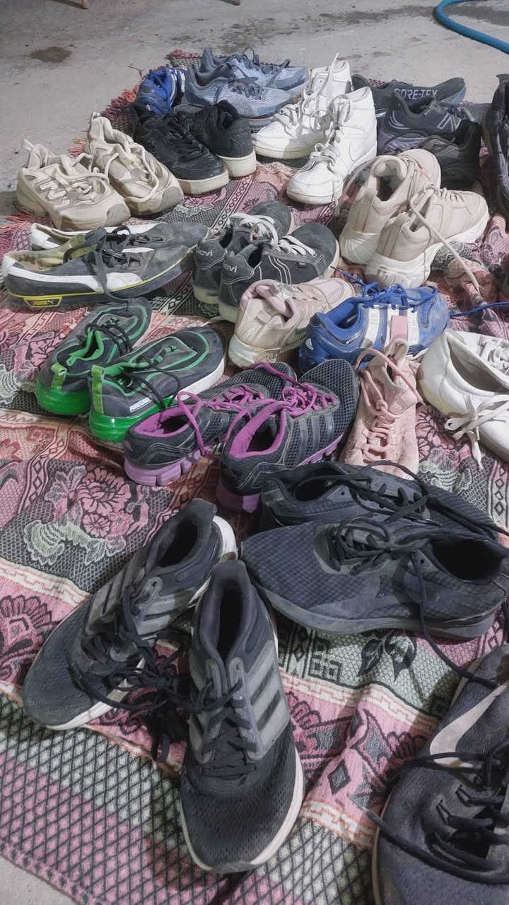 عيني احذيه باله اوربيه للبيع كونيتين تقريباً بيهن 48 زوج احذيه 60الف


**إذا كنت صاحب هذا الإعلان وتريد حذفه لأي سبب، رجاءا أرسل رسالة إلى الدعم الفني**