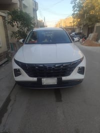 توسان 2022 خليجي ماشيه 40الف مغلفة حماية و عازل حرارة للجام الامامي وا...