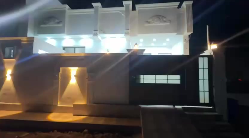 بخيل الي ميصلي علئ النبي
اعلان…  يتوفر بيت طابق ونص للبيع في ال6 كيلو بل 9الاف 

طابو صرف تحويل مباشر 

مساحه 200 متر 
الوجه 10 متر 
نزال 20 متر 
شارع 10 متر 
بضهر شارع 30 
بناء حجر وسمنت 
سنه البناء 2026

ملحقات البيت .. غرفتين نوم . وغرفها بيها اسويت 

صاله عدد 2 وستقبال ومطبخ وصحيات عدد 3 
مناور عدد 2  سطح عدد 2

موقع مميز  جدا  

السعر 130 مليون 

عقارات العبدلي  يتوفر عروض ثانيه بسعار مناسبه جدا 

اتصل ***********
