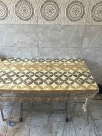 ميز بلاستك • نضيف جداً