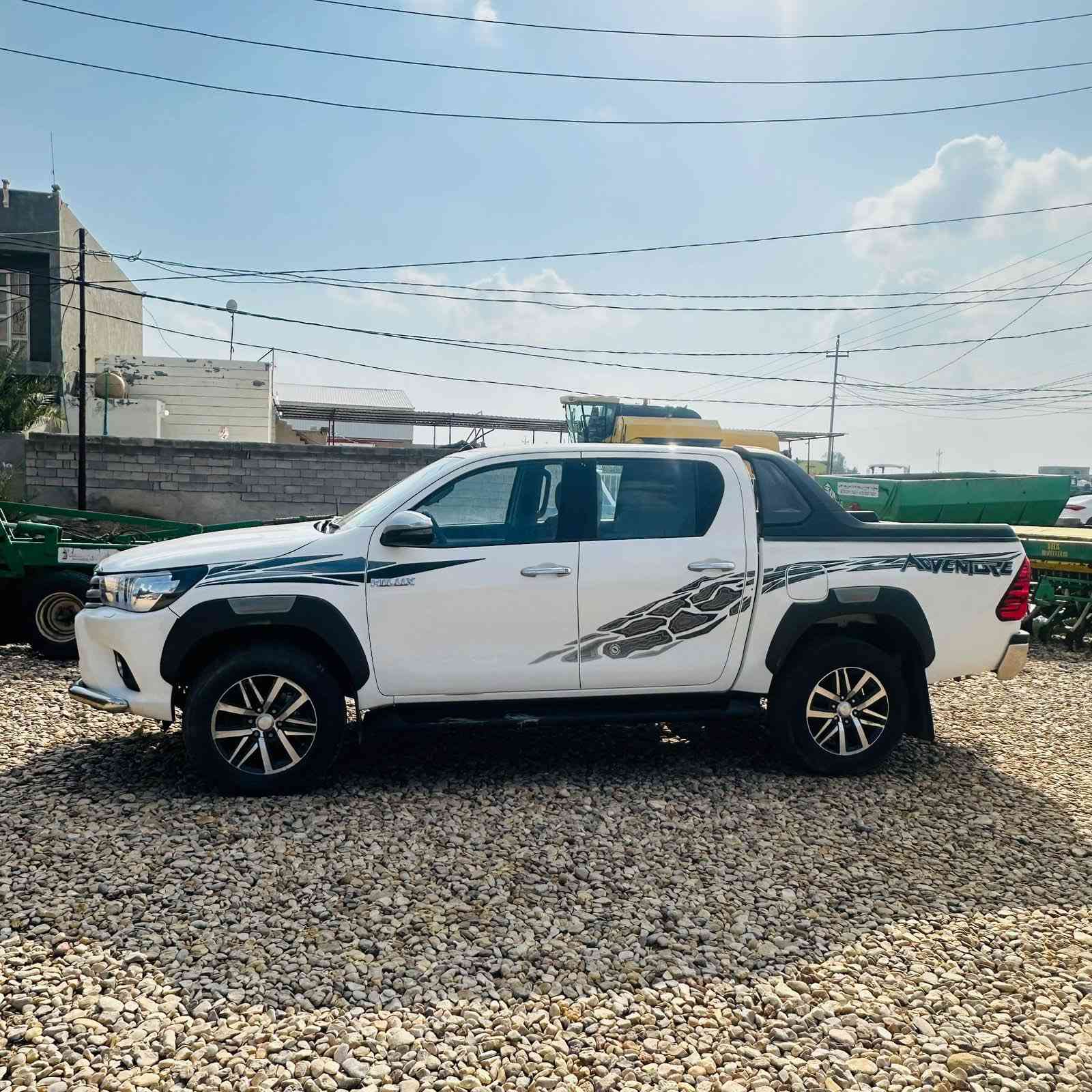 السلام عليكم 
تيوتا أوربي ( كاز )كير عادي 
موديل2017 مكفوله كفاله عامه 
رقم وسنويه أربيل مجدد سنويه ل29
مكانه واسط الزبيديه للإستفسار ***********
