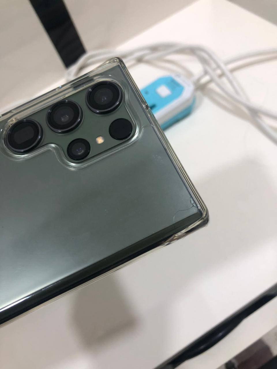 سلام عليكم الترا s23 للبيع جهاز ممبدل بي شي ضمان عين شمس يشيل شريحتين ذاكرة 256 لون زيوتوني مابي فقط فطر كلش خفيف بالضهر ممبين مكان بغداد شارع فلسطين للتواصل *********** السعر 600
