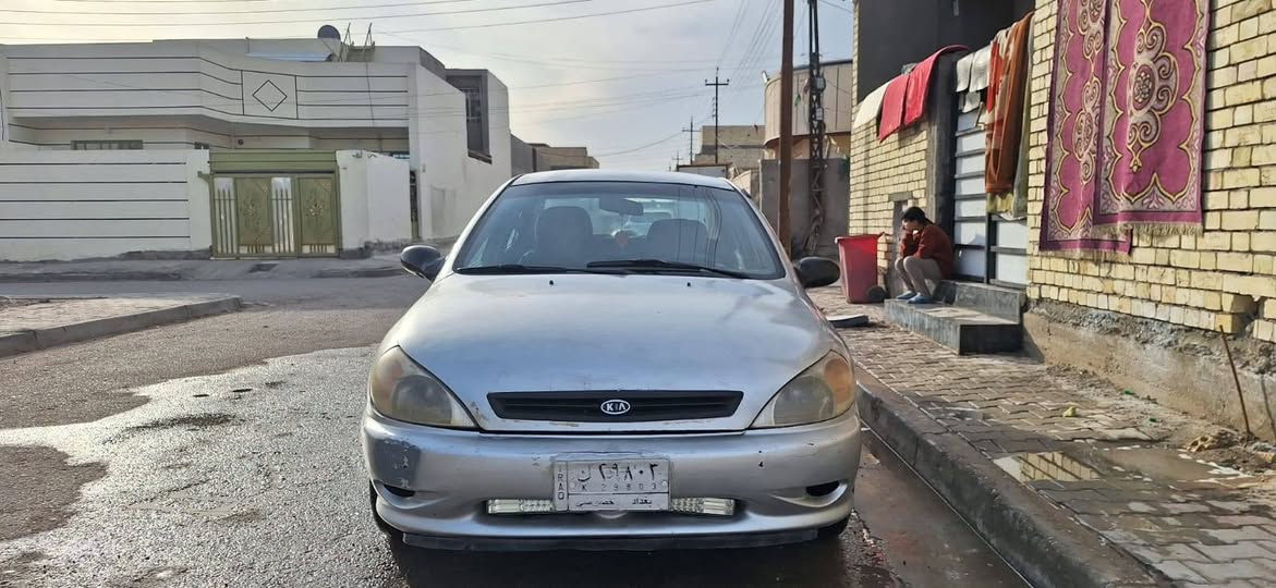 يا الله ريو 2002 سياره جاهزه
رقم بغداد تحويل مباشر
سنويه ٢٠٢٧
مصبوغه حزام جماليه
سياره خير من الله
تخم تاير جديد
حداديه جديده 
سعر ٢٨ ورقه 
العنوان بغداد شهداء المعلمين 
تلفون***********  مراوس بصفره عادي
