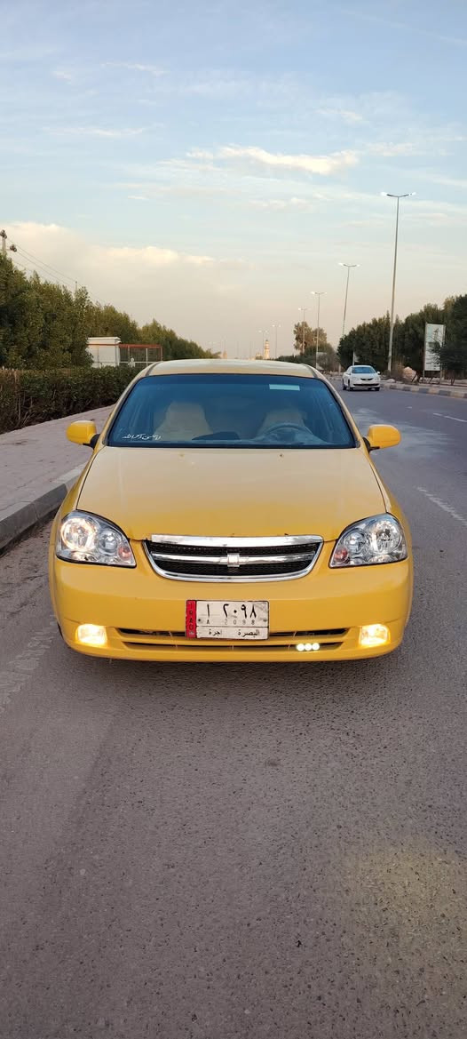 السلام عليكم
اوبترا 2009 سنويه لغايه 2027
مكينه وكير جدد توني مبدلهن
صبغه جديده كلشي شغال بيها. 
بيها تبديل باب السايق اثر خياس
السعر 55 مكاني الزبير
***********
