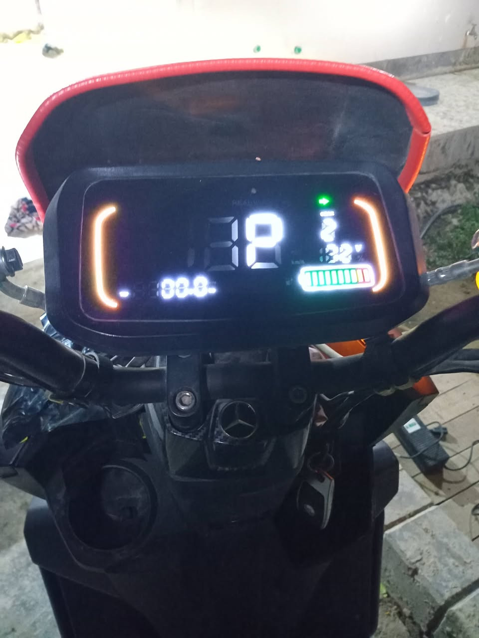 متاح للبيع دراجة شحن اباتشي موديل ٢٠٢٥ ٦بطارايات ومشدودات قبل شهر السعر ٧٥٠ وبيها مجال
***********
***********
بغداد ابو غريب
