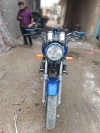 سبي فور • ٤٠٠ • ٢٠٠٠