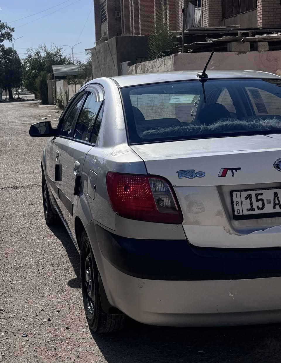 سلام عليكم
كيا ريو موديل ٢٠٠٩ أمريكي حادثها جاملغ خلفي ايمن وقبق صندوق .. السياره جاهزه من كل نواحي
رقم أنبار الجديد تحويل مباشر 
للاستفسار  ***********
